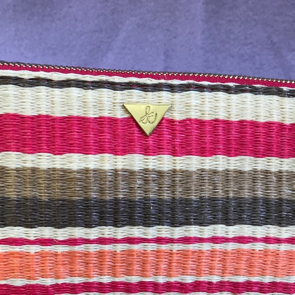 NEW SAM EDELMAN CLUTCH - Picture 4 of 5
